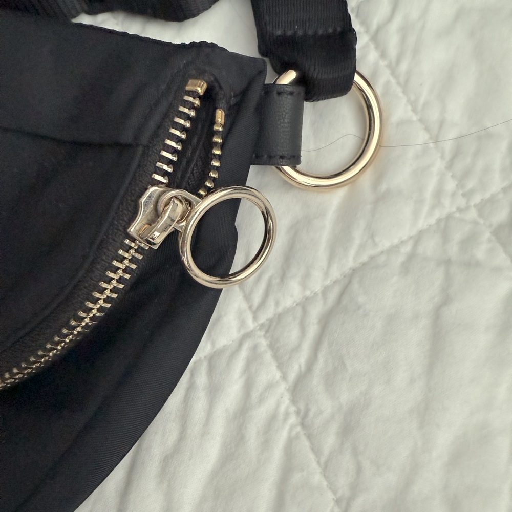 lululemon athletica Black Crossbody Bag - Picture 6 of 16